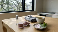 桜の花曇りを香りと色でまとう：THREE 2026ジュビリー「HAZY BLOSSOMS」発売日・予約・限定品まとめ